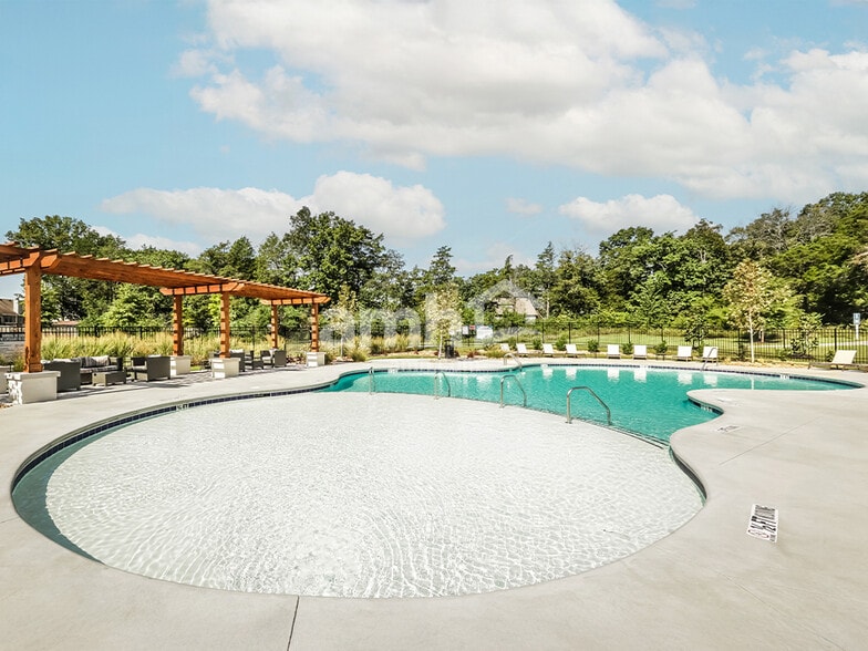 Building Photo - 5310 Lake Maxwell Dr