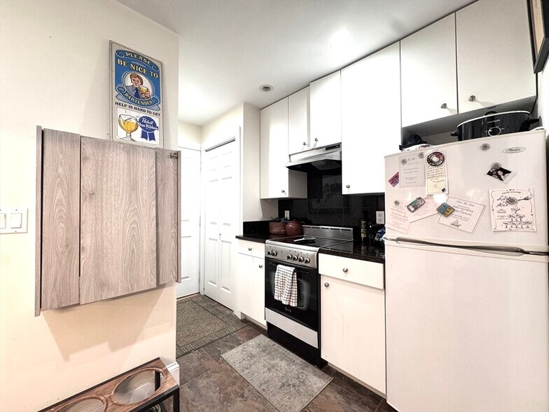 Building Photo - 60 Commonwealth Ave