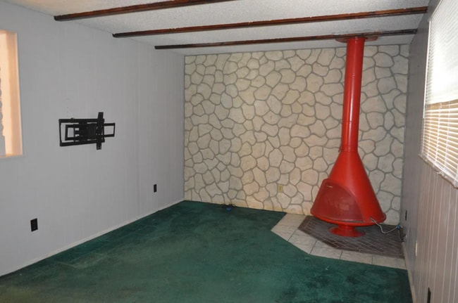 Building Photo - 3557 Arbutus Ln