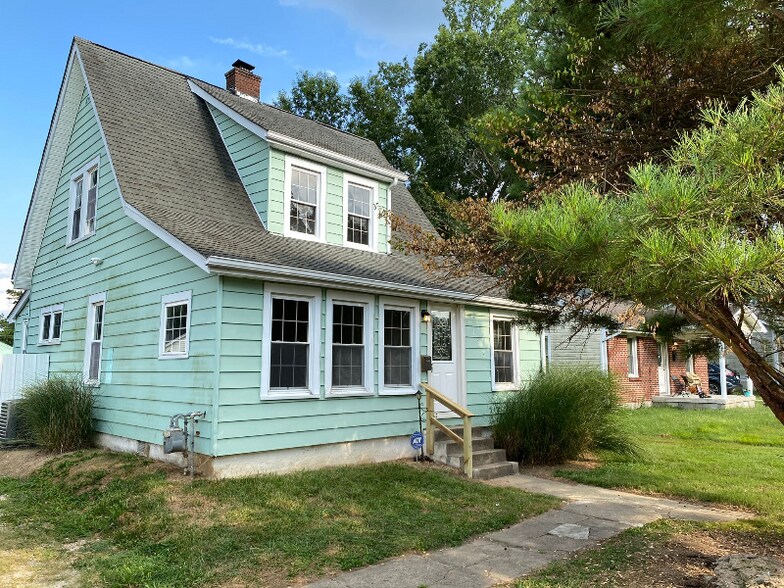 Primary Photo - 7173 Beechland Ave