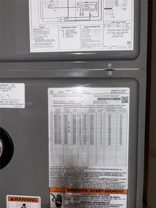 Building Photo - 2401 Collins Ave