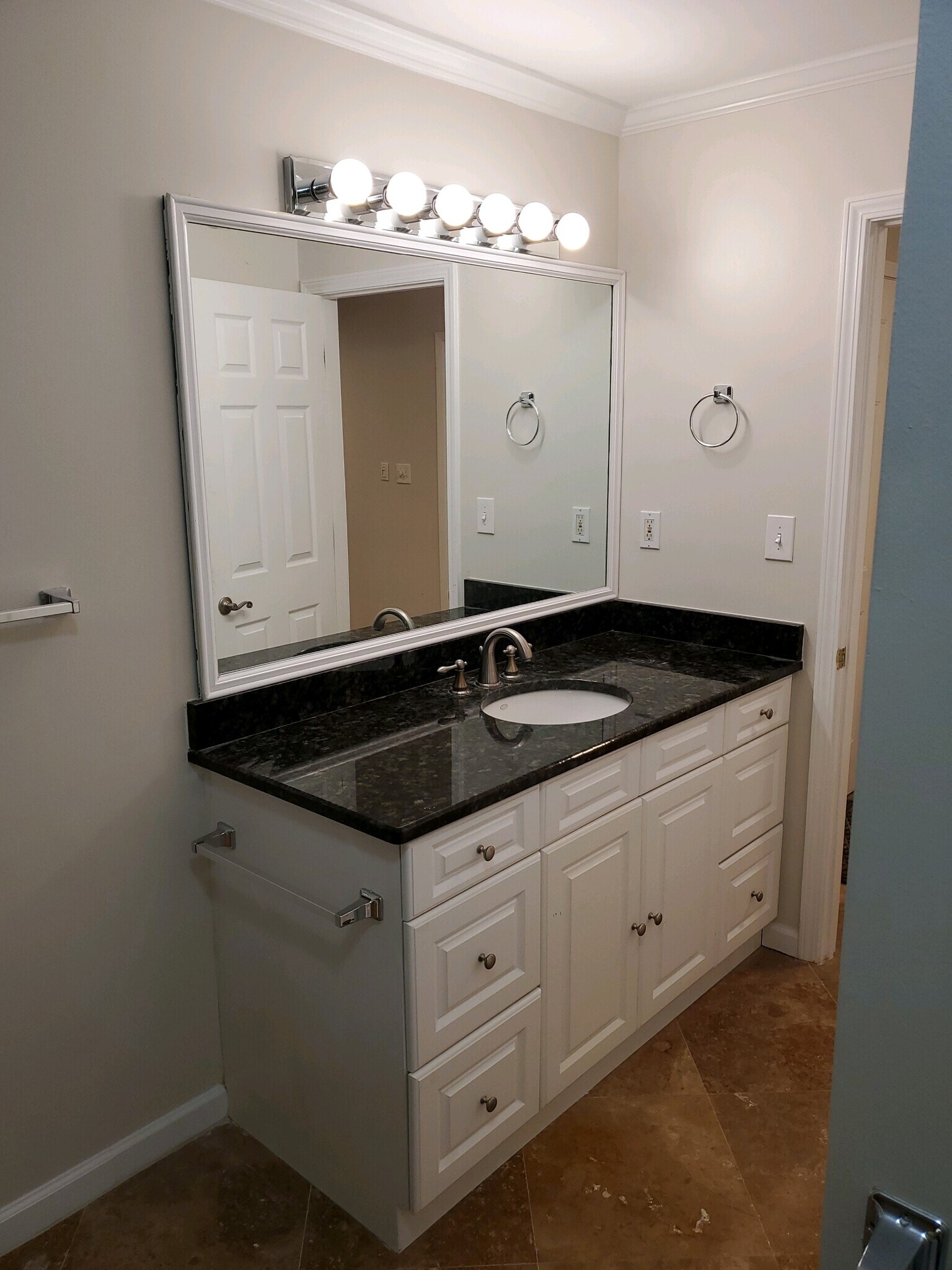 Side view of 2nd bathroom vanity - 25116 Plantation Dr NE