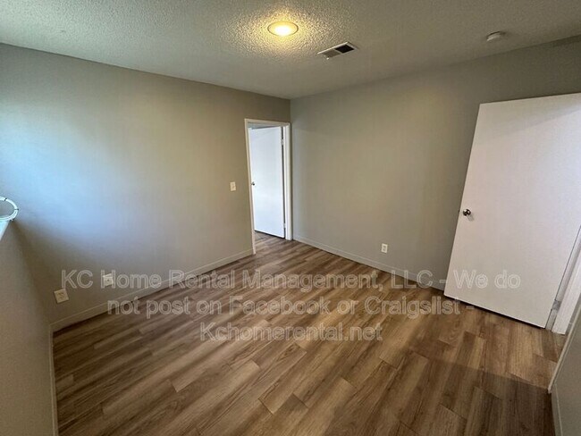 Building Photo - 1525 Jackson Ave