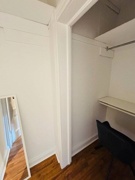 Building Photo - 145 Carpenter Ave