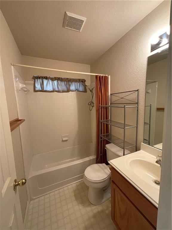 Building Photo - 202 Dana Dr