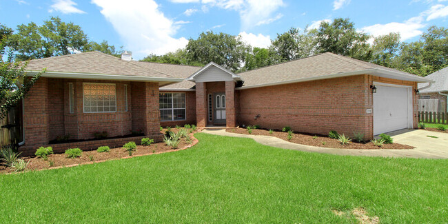 Primary Photo - 3338 Country Meadow Lane