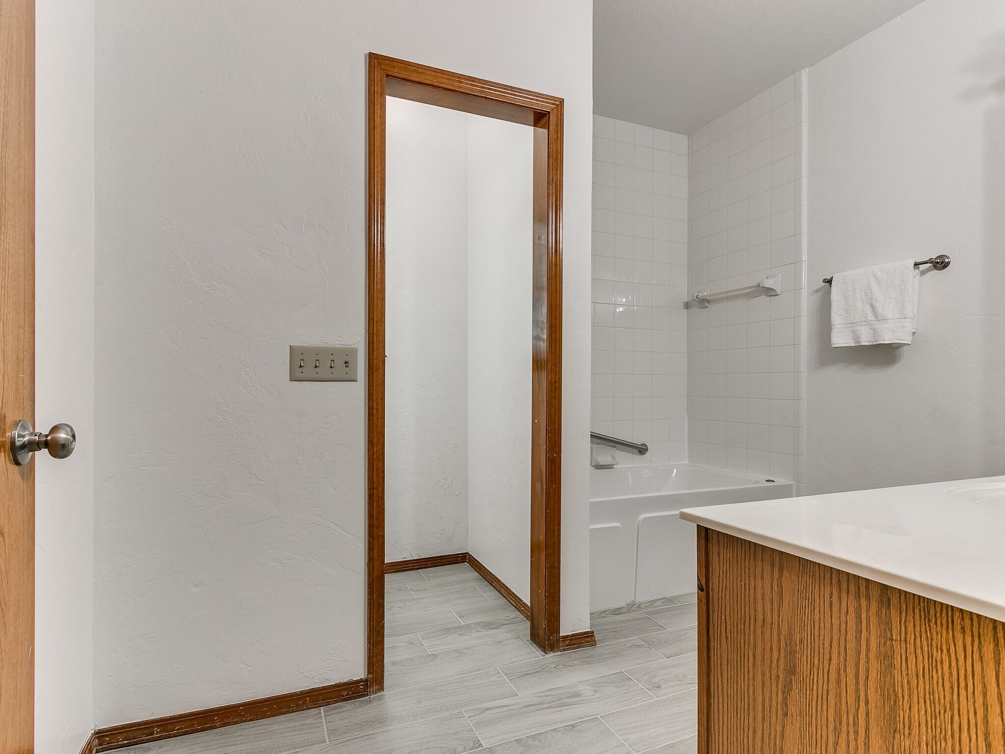 Building Photo - 6439 Masons Dr