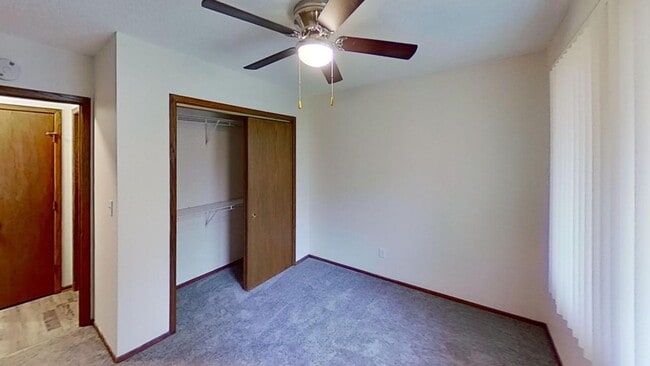 Building Photo - Updated 2BR/1BA duplex with office in partially finished basement, detached garage and across fro...