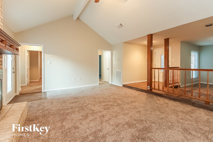 Building Photo - 15806 Afore Dr