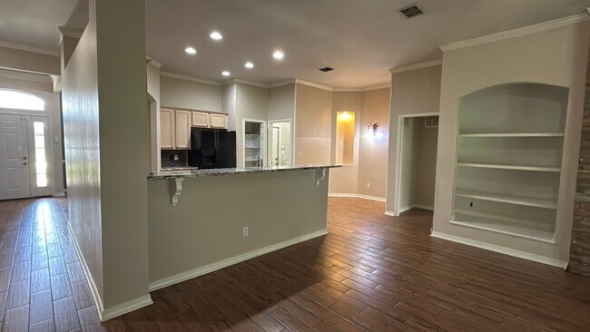Building Photo - Rental in Shreveport