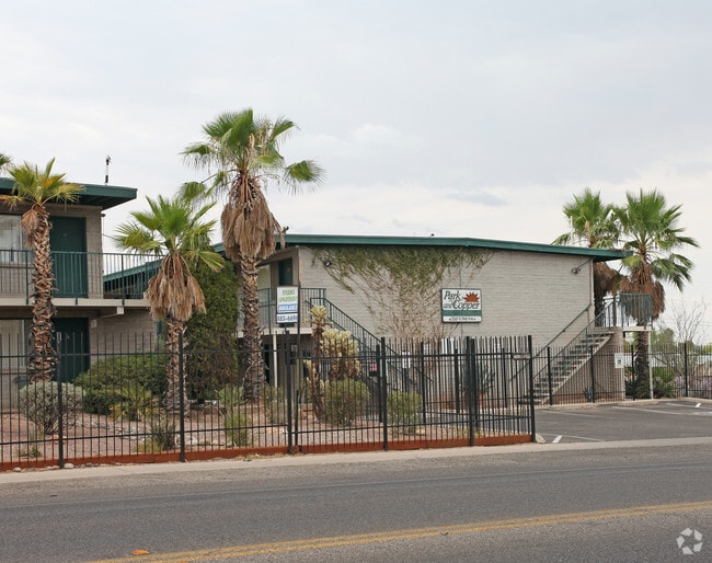 Building Photo - Park & Copper Apartments