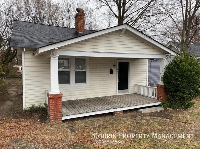 Primary Photo - 2311 Royall Ave