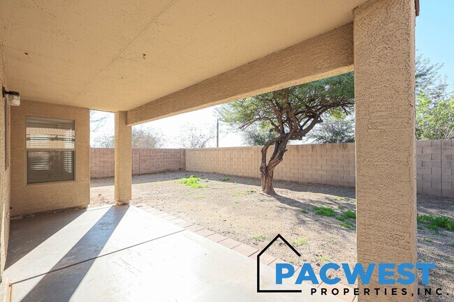 Building Photo - Desirable Coldwater Springs Neighborhood!