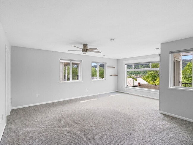 Building Photo - 9831 N Edison St