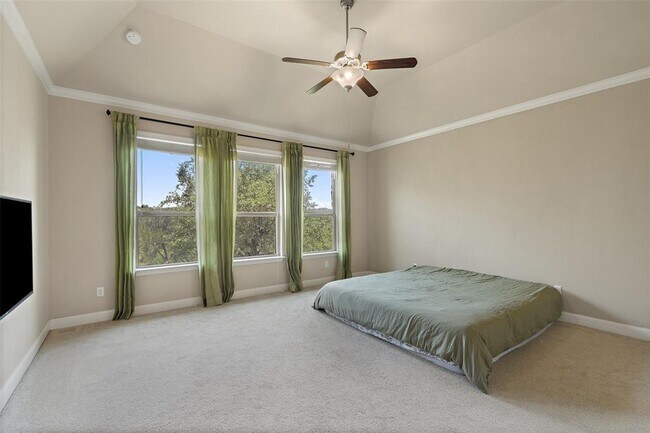 Building Photo - 21909 Esmeralda Dr