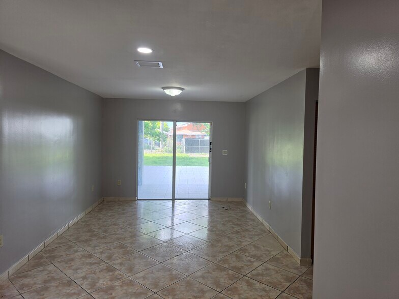 Building Photo - 14755 SW 264th St