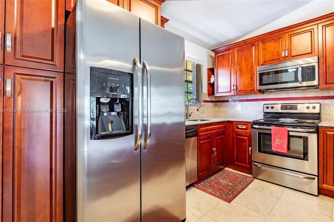 Building Photo - 1412 Congressional Way