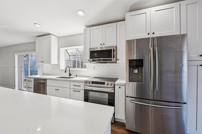 Building Photo - 1356 NW 192nd Ave