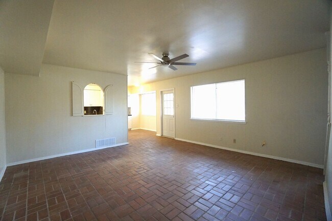 Building Photo - 11615 Sandman Dr