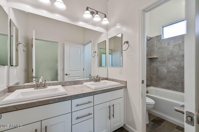 Building Photo - 19250 E Carriage Way