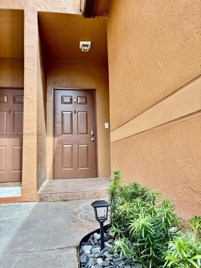 Building Photo - 1498 Barcelona Way