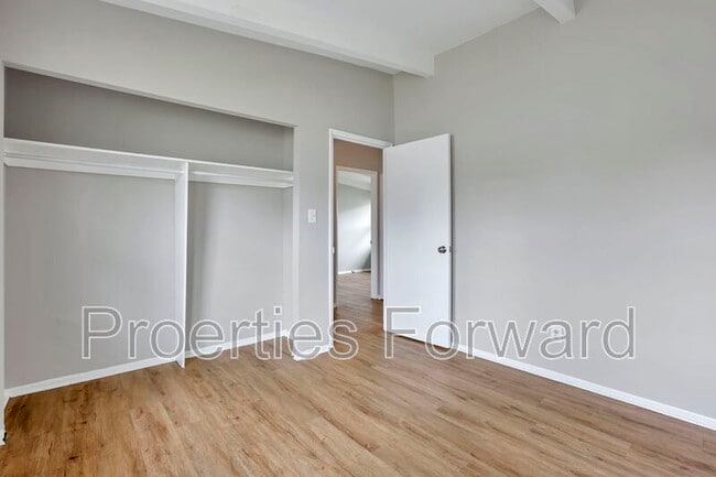 Building Photo - 873 Joyful St