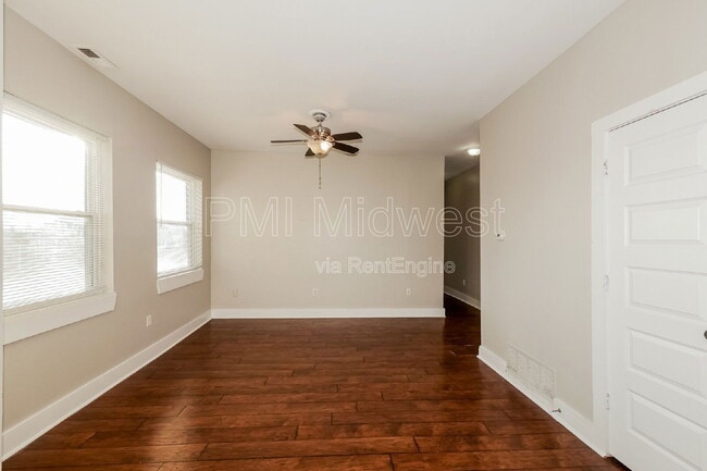 Building Photo - 2029 N College Ave