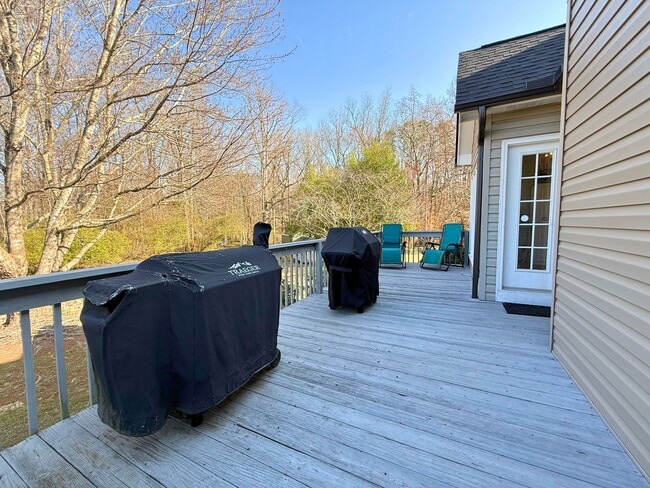 Building Photo - 224 Trotters Ridge Ln