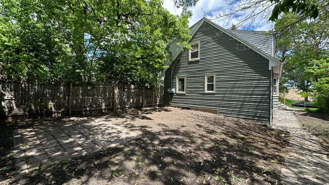 Building Photo - 4951 N 36th St