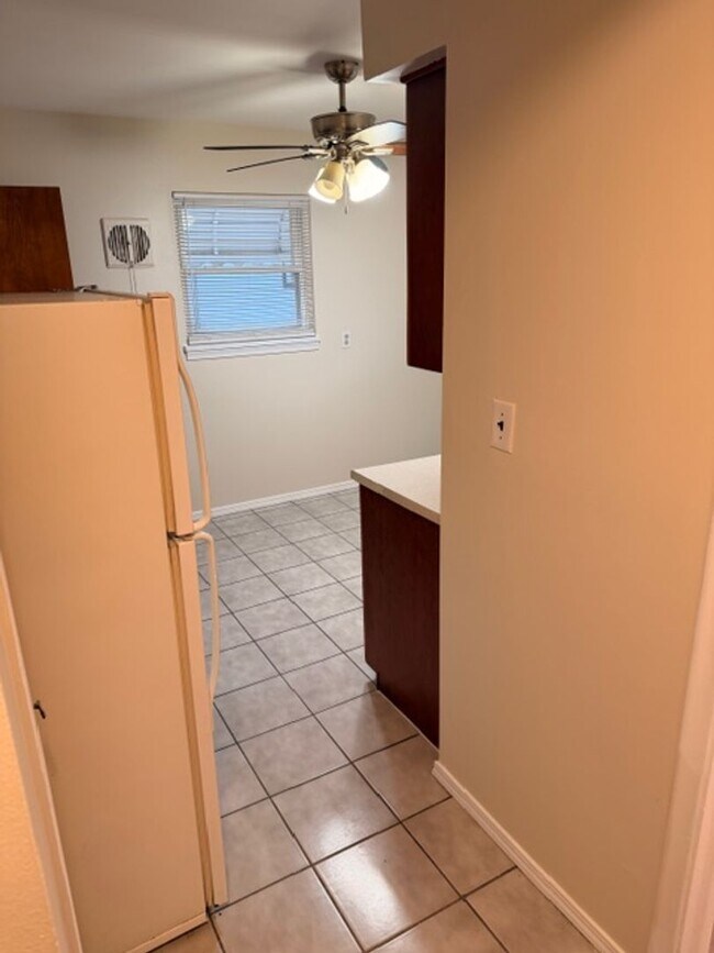 Building Photo - Freshly Transformed 3 Bed Home with Modern Upgrades!