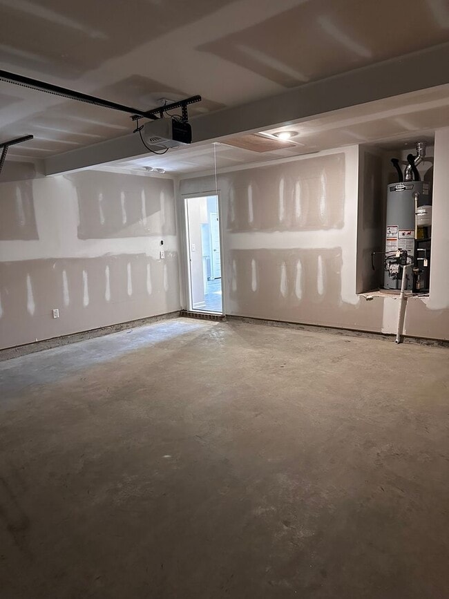 Building Photo - 2025 Home for Rent!