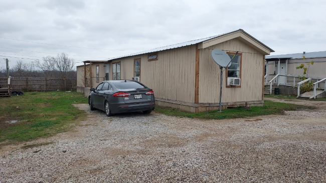 Primary Photo - 1801 S Business 45