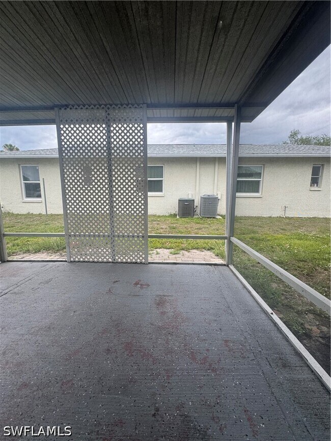 Building Photo - 16901 Juanita Ave