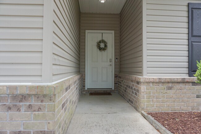 Building Photo - 212 Ladue Ave
