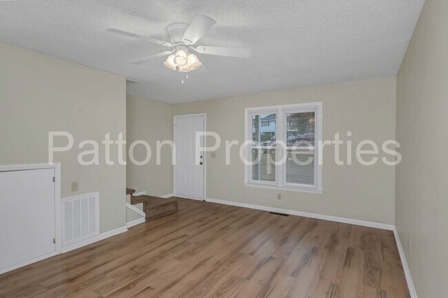 Building Photo - 104-106 Cherry Hall Drive - Outside CoC - TMS#004330-02-018