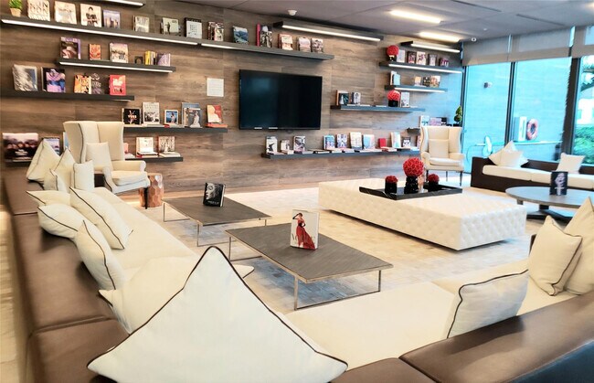 Building Photo - 1080 Brickell Ave