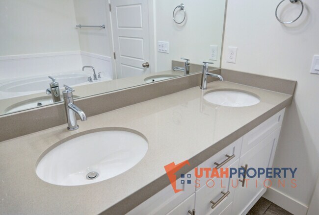 Building Photo - 538 Fashion Creek Ct