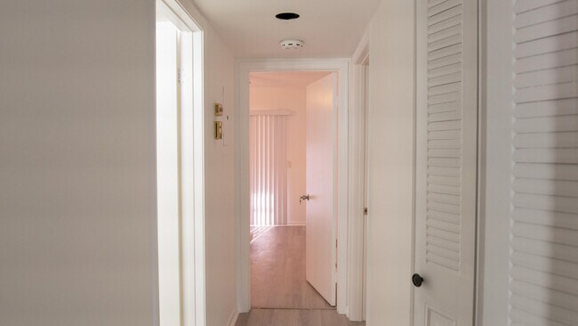 Building Photo - 400 SW 134th Way