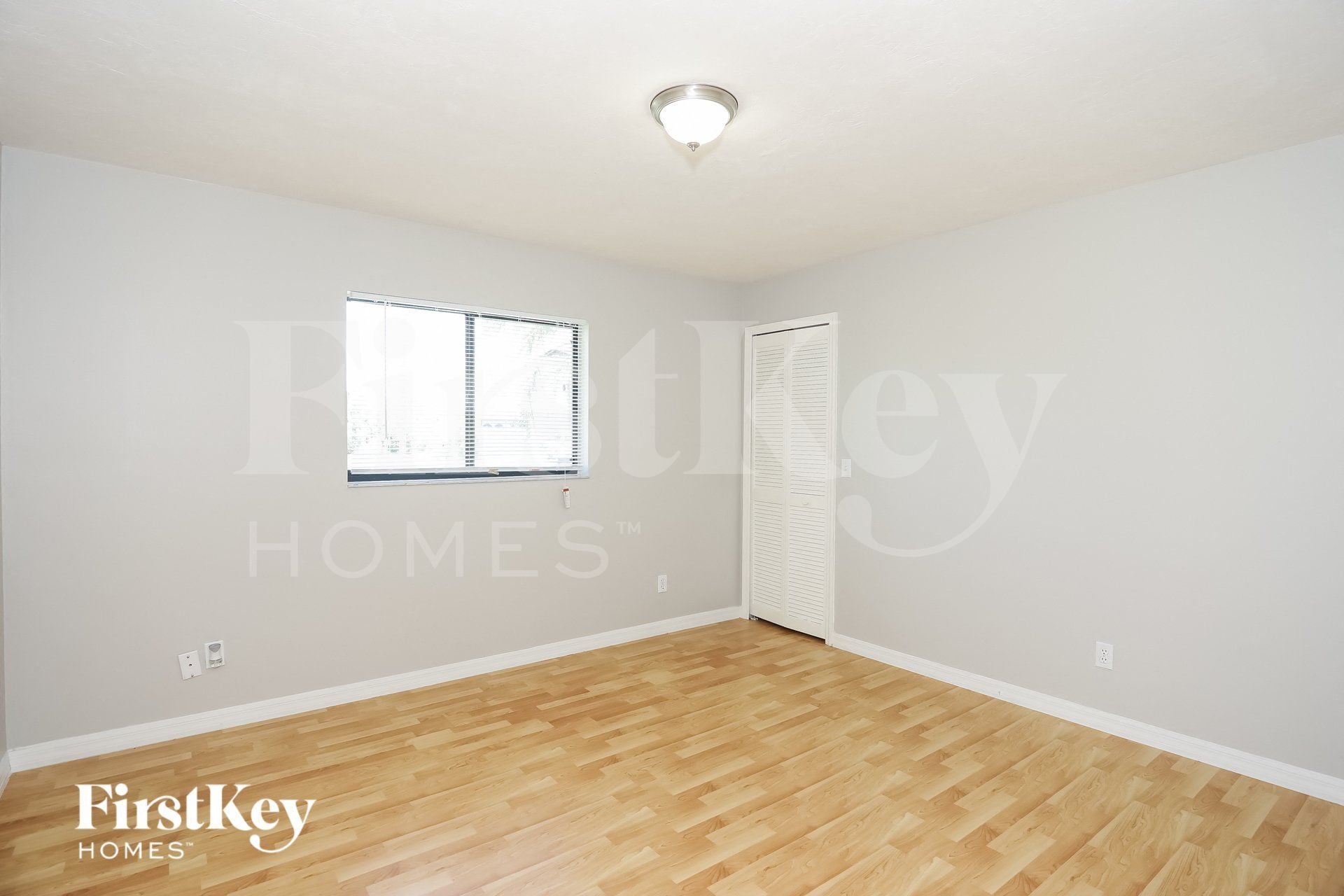 Building Photo - 3511 SE 1st Pl