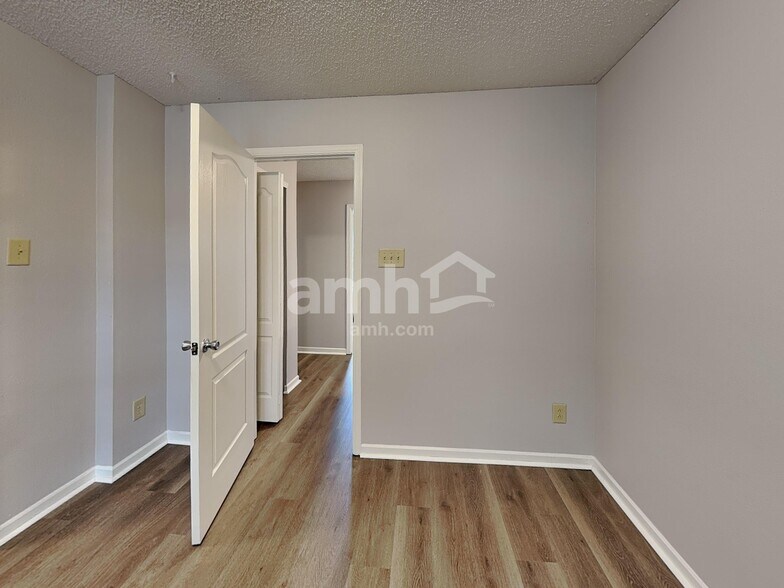 Building Photo - 1779 Feather Reed Ln