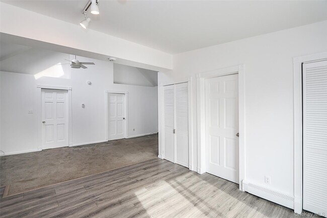 Building Photo - 75 Maxwell Ave