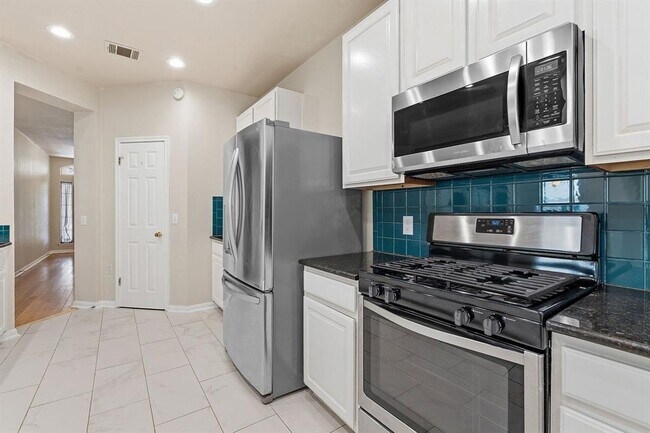 Building Photo - 4036 Barlow Dr