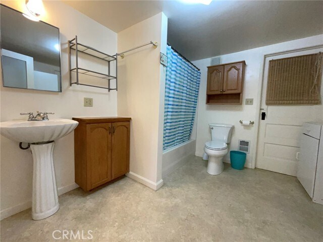 Building Photo - 21455 Delta Way