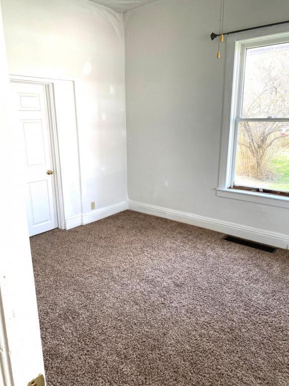 Building Photo - 645 Logan St