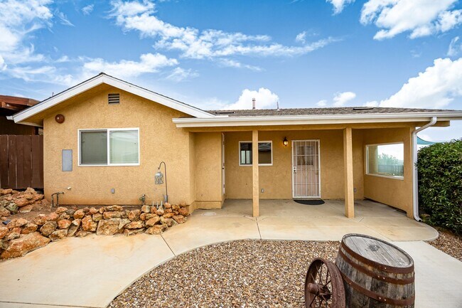 Building Photo - 9497 Montemar Dr