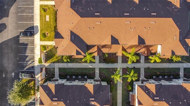 Building Photo - 8986 Shine Dr