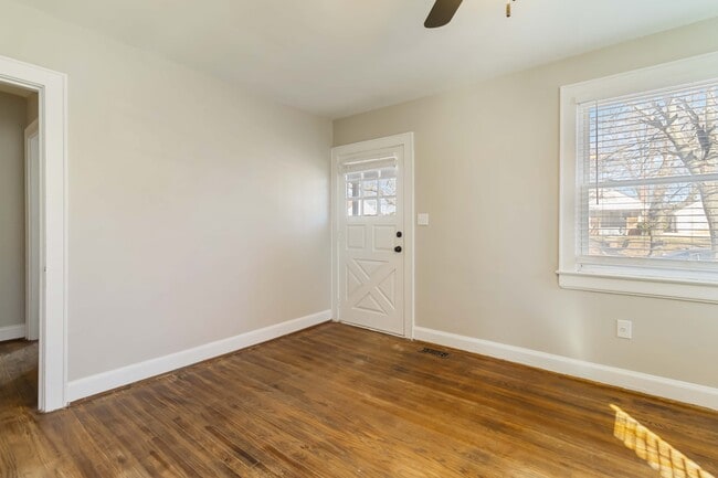 Building Photo - 138 Phifer Dr