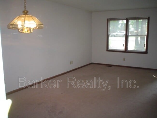 Building Photo - 40 Xebec Way