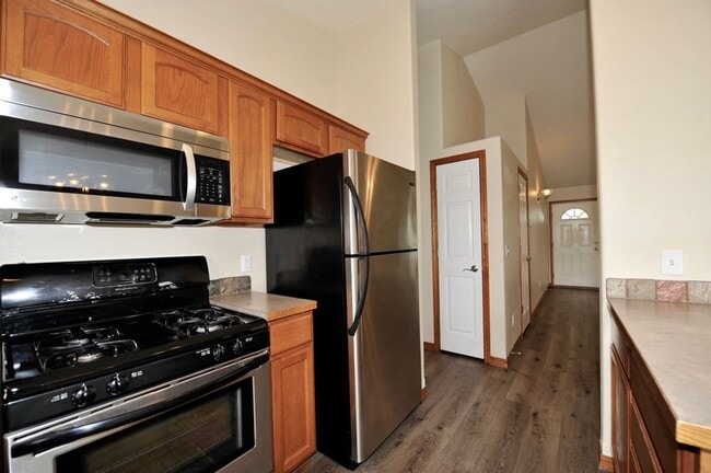 Building Photo - 3 bed 2 bath Rancher near Post Falls High School