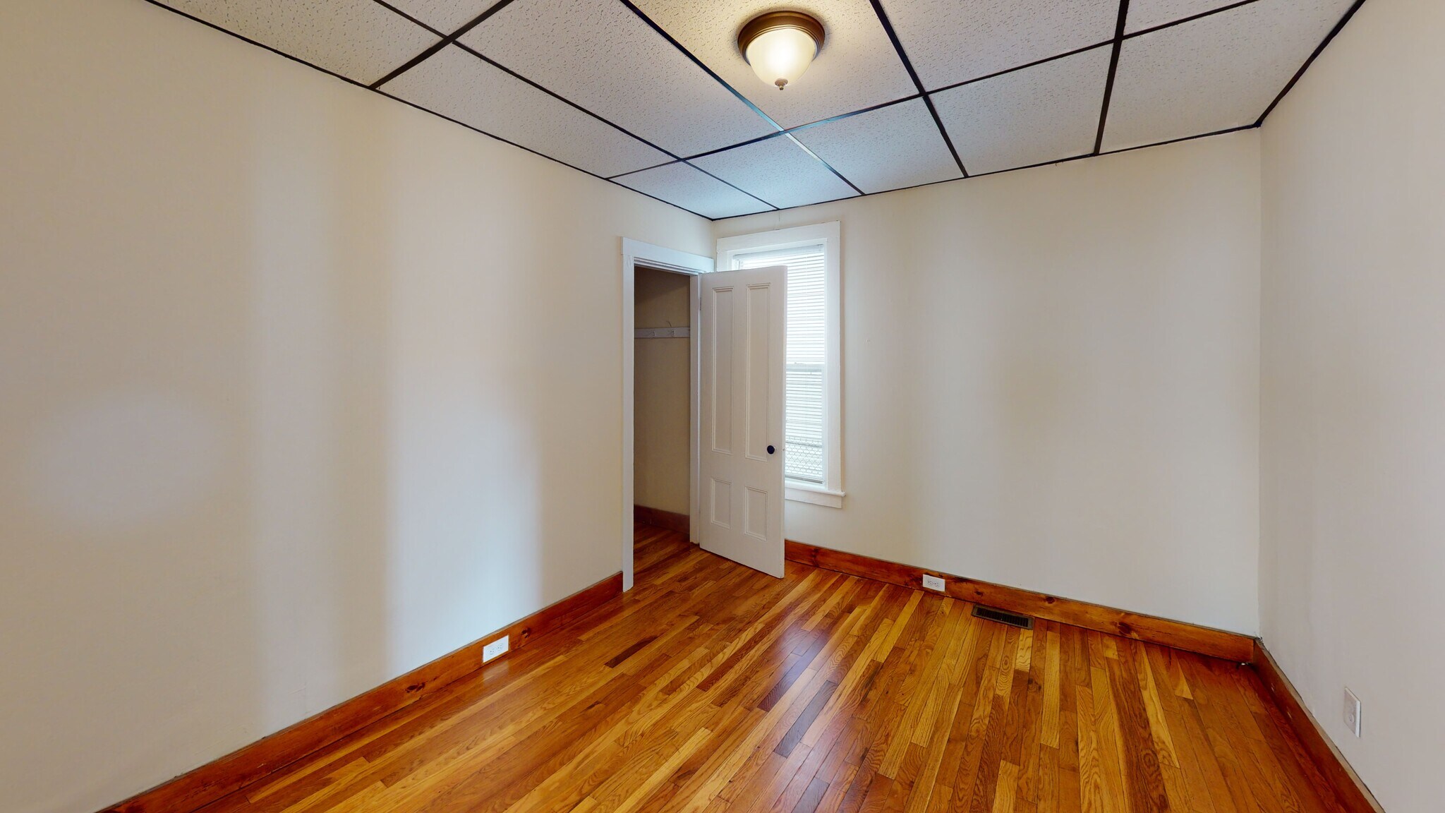 Building Photo - 237 Belmont St
